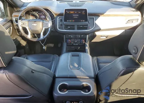 2021 Chevrolet Suburban C1500 Premier z USA, uszkodzony, nr VIN 1GNSCFKD0MR339420